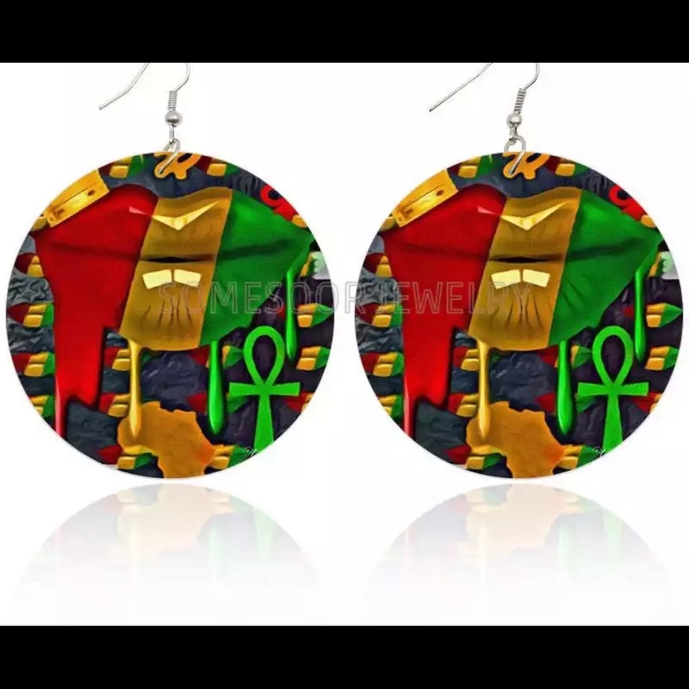 Wood earrings 💋